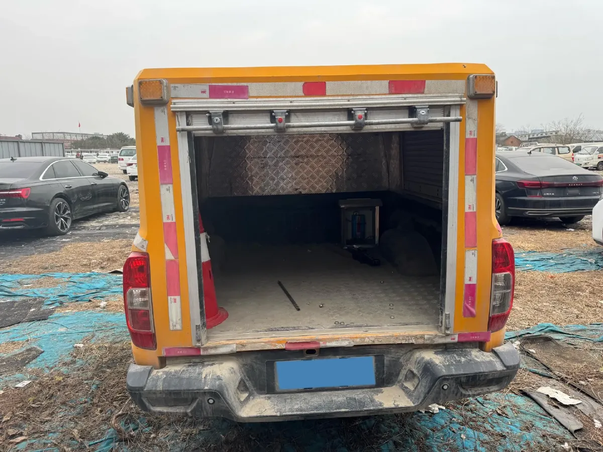 2020 Dongfeng RuiQi 6 2.4L 158HP L4 5MT,autocango,china used car exporter,china ev exporter,chinese used car exporter,chinese used ev exporter