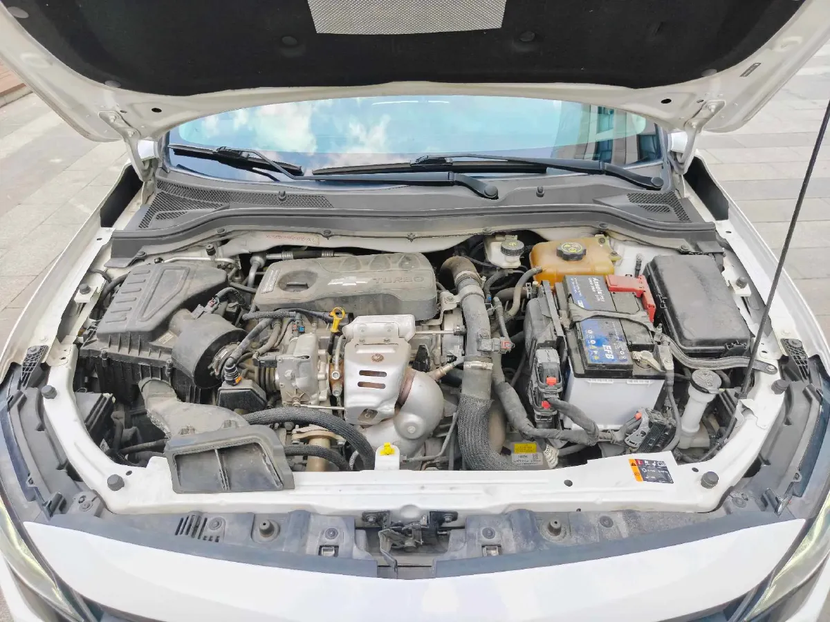 2020 Chevrolet Monza 1.0T 125HP L3 6DCT,autocango,china used car exporter,china ev exporter,chinese used car exporter,chinese used ev exporter