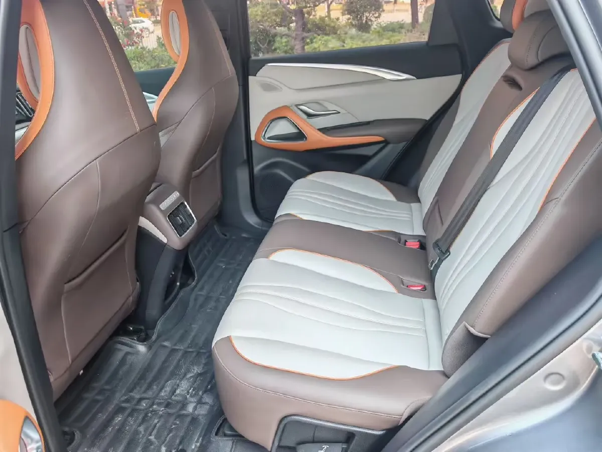 2022 Geely JiaJi 1.5T 177HP L3 7DCT PHEV 15.5KWH,autocango,china used car exporter,china ev exporter,chinese used car exporter,chinese used ev exporter