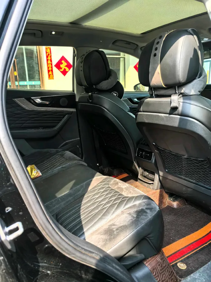 2022 HongQi HS5 2.0T 224HP L4 6AT,autocango,china used car exporter,china ev exporter,chinese used car exporter,chinese used ev exporter