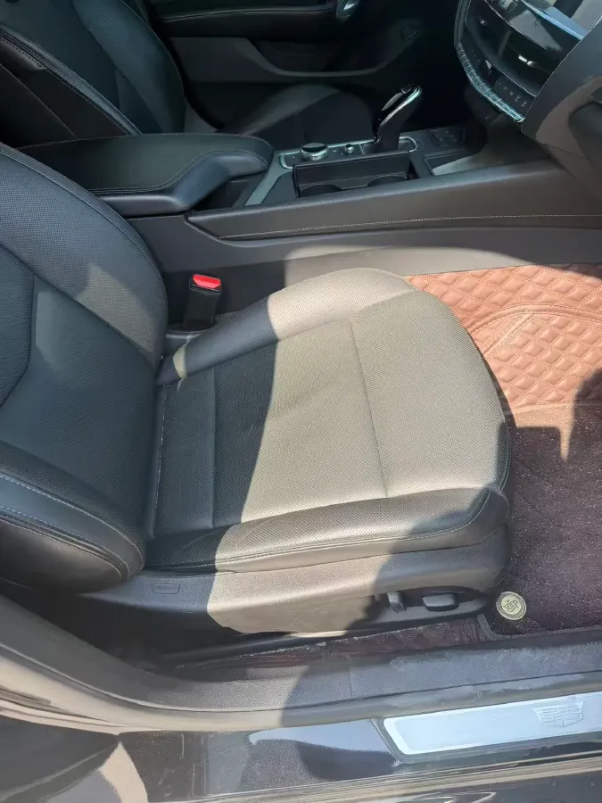 2021 Cadillac CT5 2.0T 237HP L4 10AT,autocango,china used car exporter,china ev exporter,chinese used car exporter,chinese used ev exporter