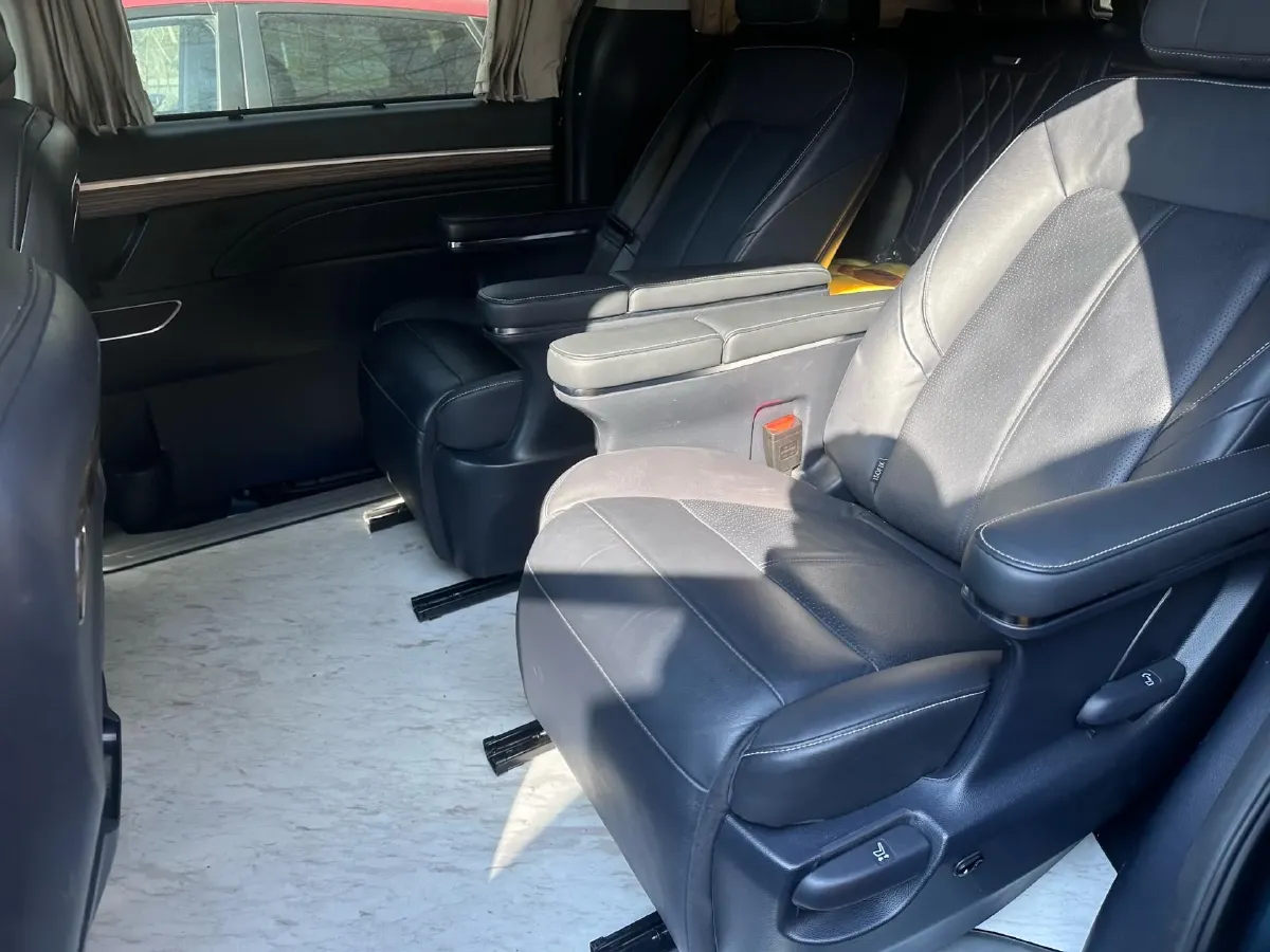 2021 GAC Trumpchi M8 2.0T 252HP L4 8AT,autocango,china used car exporter,china ev exporter,chinese used car exporter,chinese used ev exporter