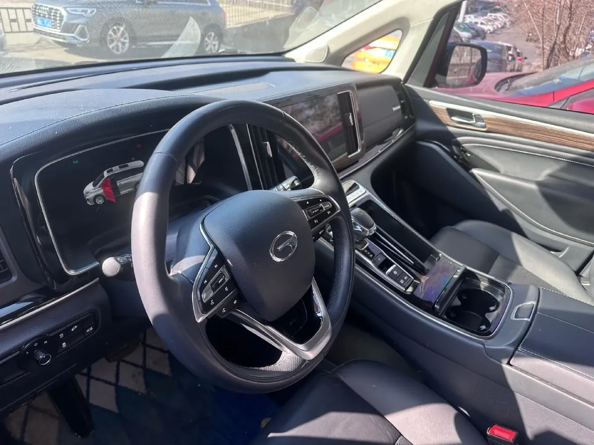 2021 GAC Trumpchi M8 2.0T 252HP L4 8AT,autocango,china used car exporter,china ev exporter,chinese used car exporter,chinese used ev exporter