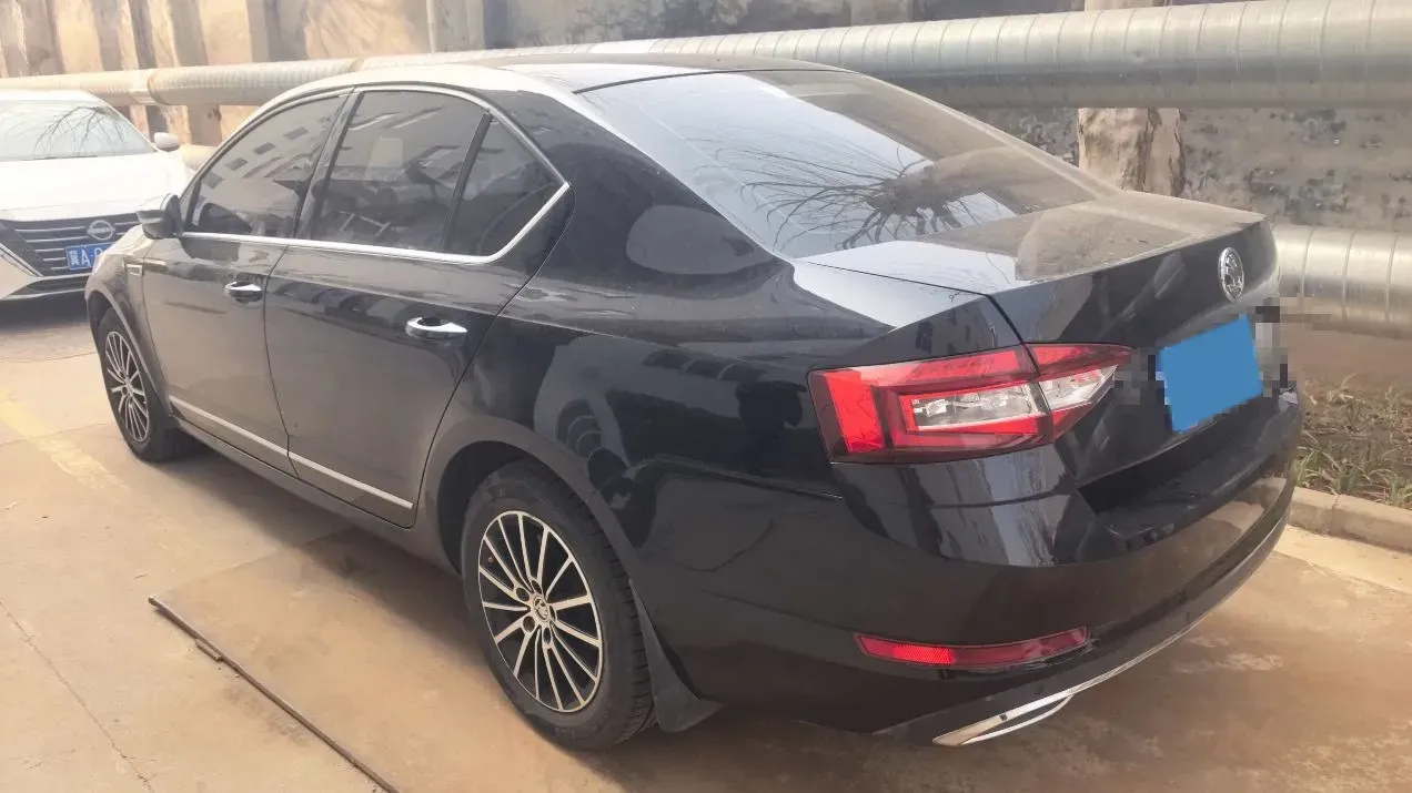 2018 Skoda Octavia 1.2T 116HP L4 7DCT,autocango,china used car exporter,china ev exporter,chinese used car exporter,chinese used ev exporter