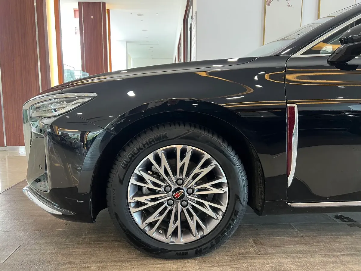 2023 HongQi H5 2.0T 224HP L4 8AT,autocango,china used car exporter,china ev exporter,chinese used car exporter,chinese used ev exporter