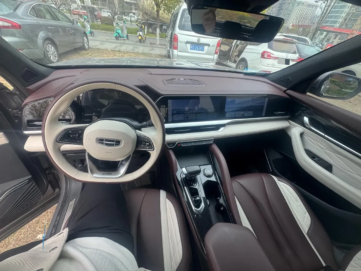 2021 Geely Monjaro 2.0T 218HP L4 7DCT,autocango,china used car exporter,china ev exporter,chinese used car exporter,chinese used ev exporter