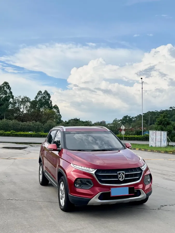 2017 BaoJun 510 1.5L 112HP L4 6MT,autocango,china used car exporter,china ev exporter,chinese used car exporter,chinese used ev exporter