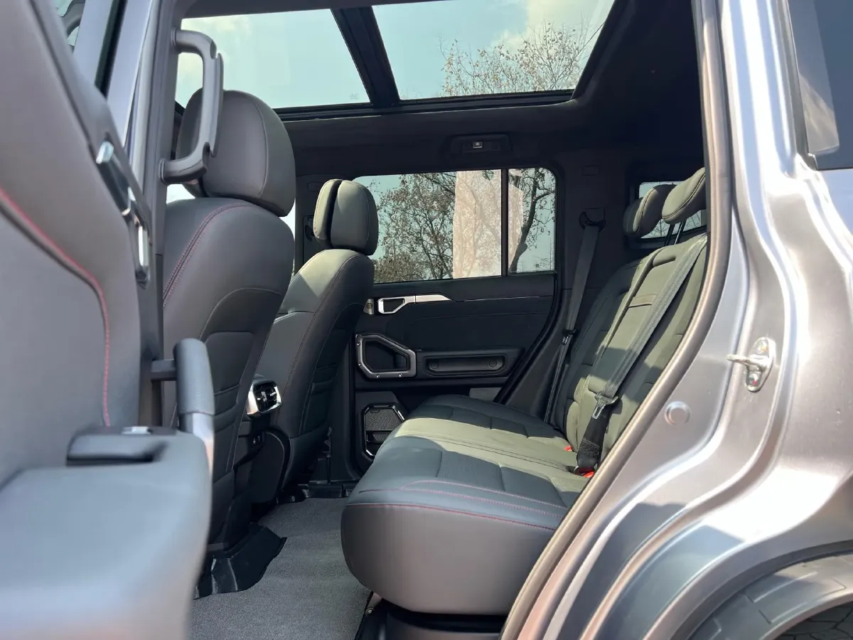 2023 Jetour Traveller 2.0T 254HP L4 7DCT,autocango,china used car exporter,china ev exporter,chinese used car exporter,chinese used ev exporter