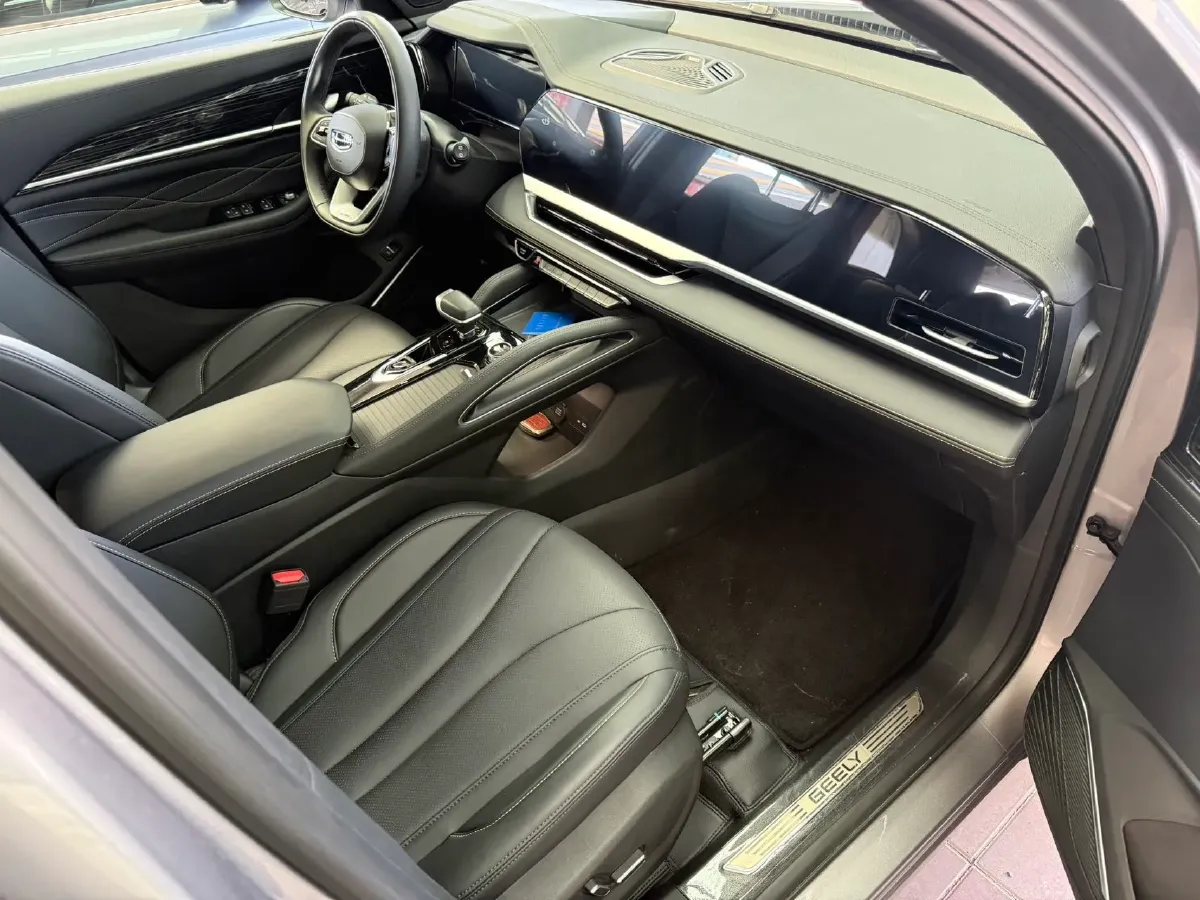 2024 Geely Monjaro 2.0T 218HP L4 7DCT,autocango,china used car exporter,china ev exporter,chinese used car exporter,chinese used ev exporter