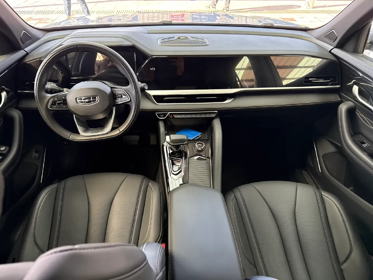 2024 Geely Monjaro 2.0T 218HP L4 7DCT,autocango,china used car exporter,china ev exporter,chinese used car exporter,chinese used ev exporter