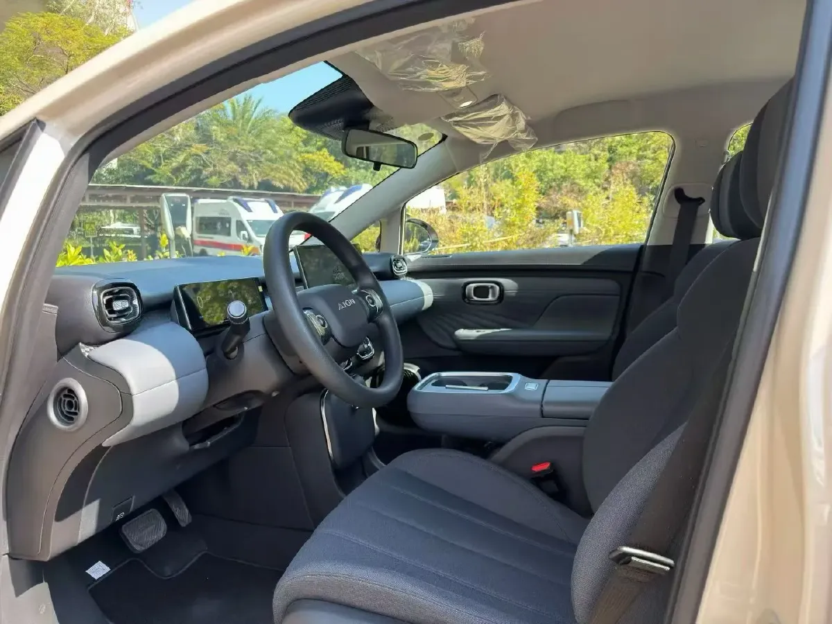 2025 Aion AION UT BEV 44.257/44.12/44.133KWH,autocango,china used car exporter,china ev exporter,chinese used car exporter,chinese used ev exporter