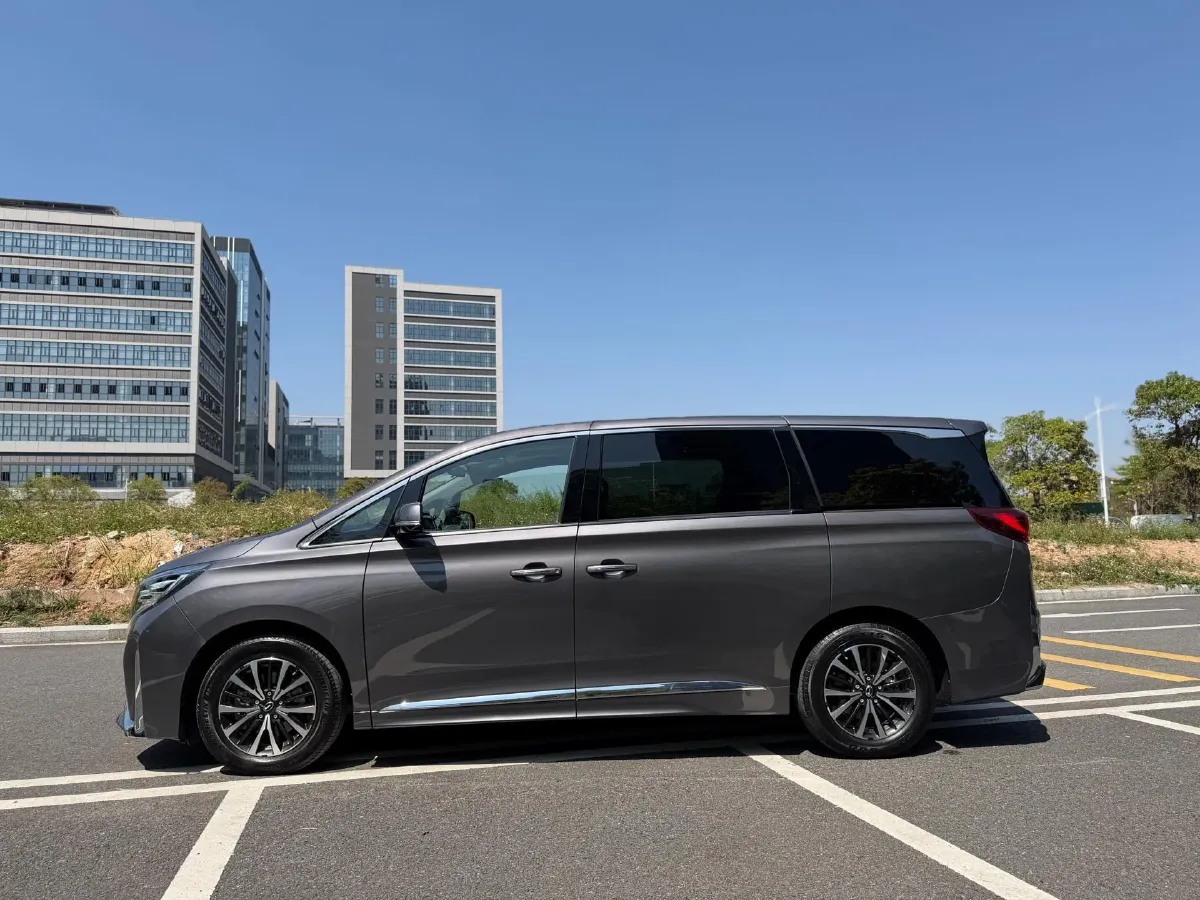 2021 GAC Trumpchi M8 2.0T 252HP L4 8AT,autocango,china used car exporter,china ev exporter,chinese used car exporter,chinese used ev exporter