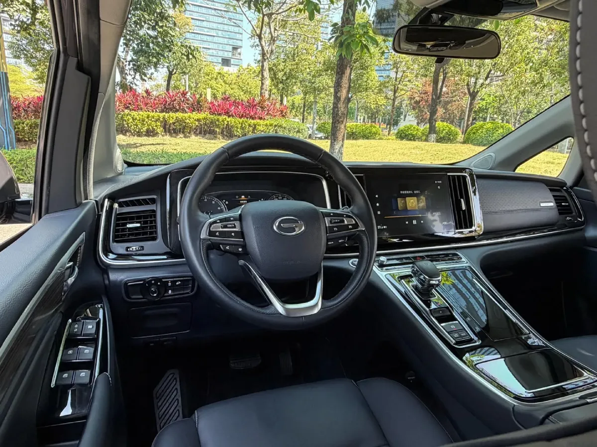 2021 GAC Trumpchi M8 2.0T 252HP L4 8AT,autocango,china used car exporter,china ev exporter,chinese used car exporter,chinese used ev exporter