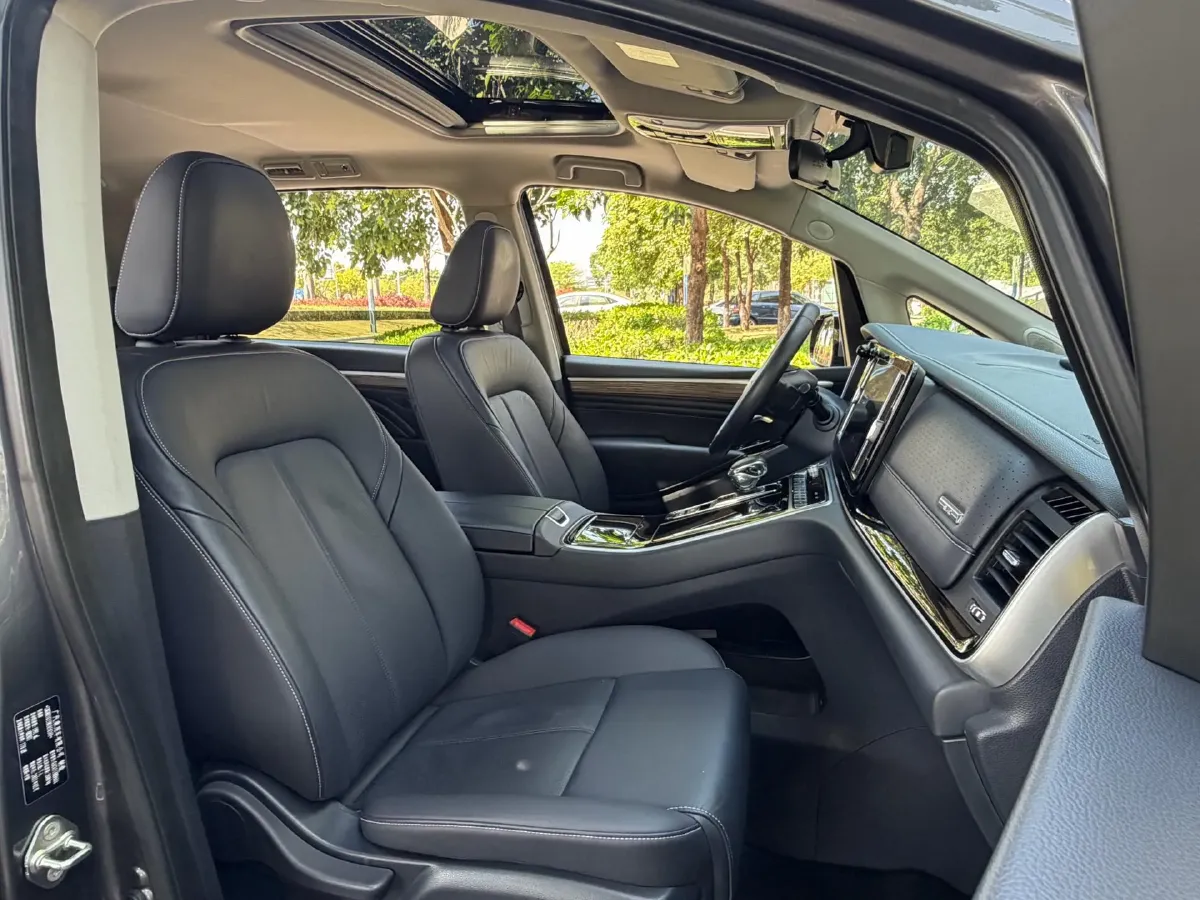 2021 GAC Trumpchi M8 2.0T 252HP L4 8AT,autocango,china used car exporter,china ev exporter,chinese used car exporter,chinese used ev exporter