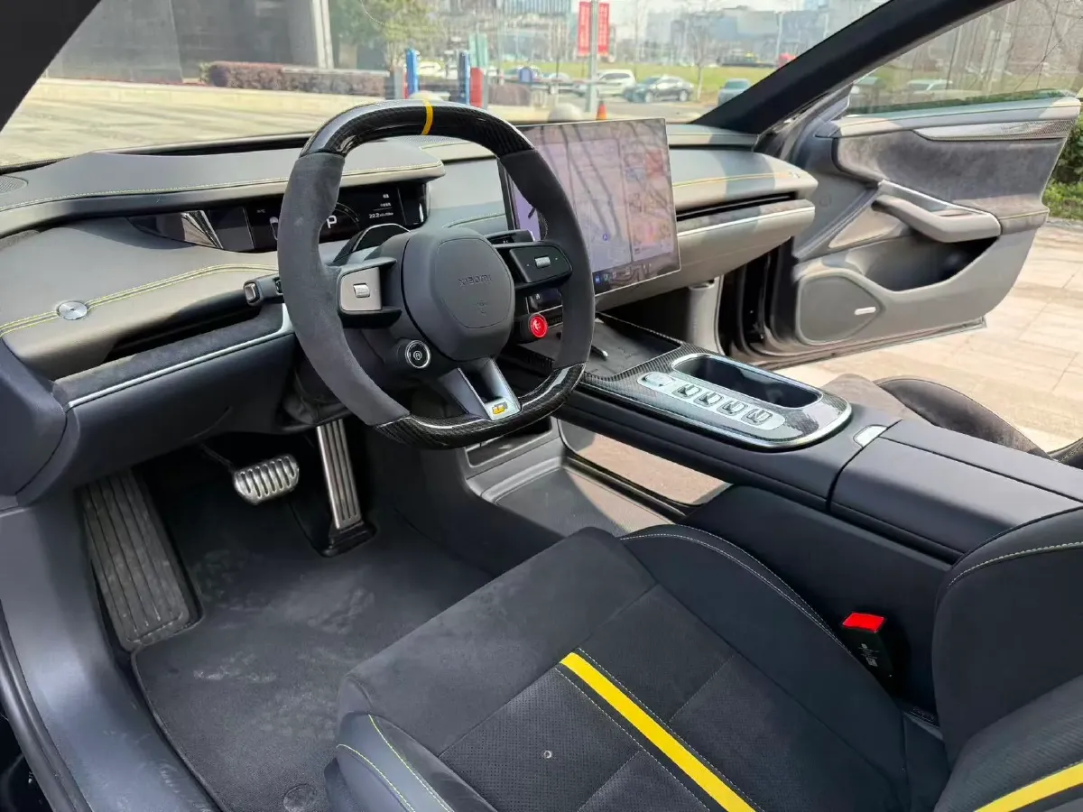 2025 MI SU7 Ultra BEV 93.7KWH,autocango,china used car exporter,china ev exporter,chinese used car exporter,chinese used ev exporter