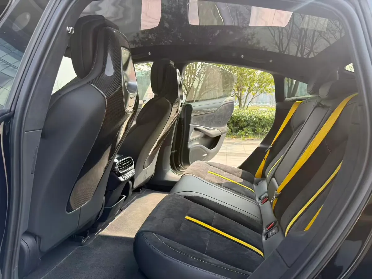 2025 MI SU7 Ultra BEV 93.7KWH,autocango,china used car exporter,china ev exporter,chinese used car exporter,chinese used ev exporter