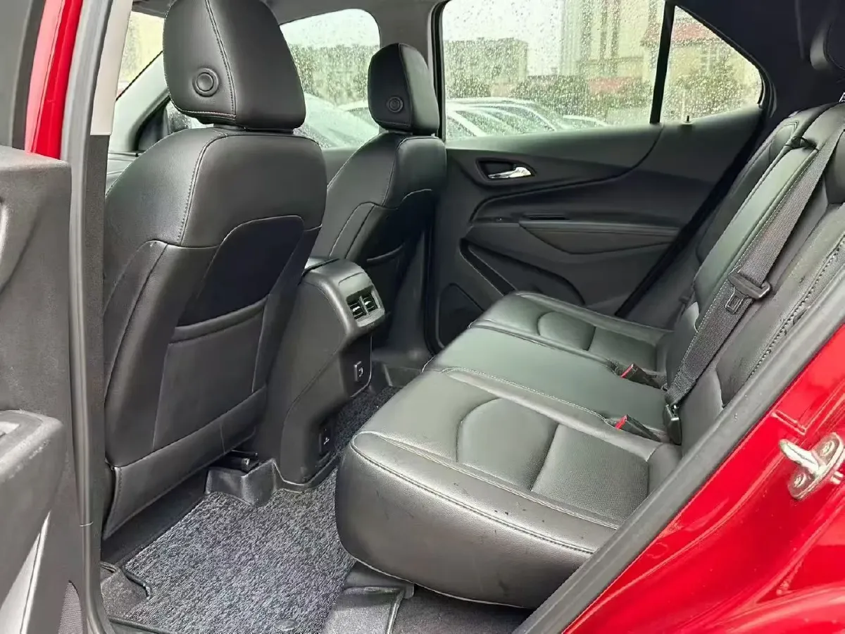 2018 Chevrolet Equinox 2.0T 260HP L4 9AT,autocango,china used car exporter,china ev exporter,chinese used car exporter,chinese used ev exporter