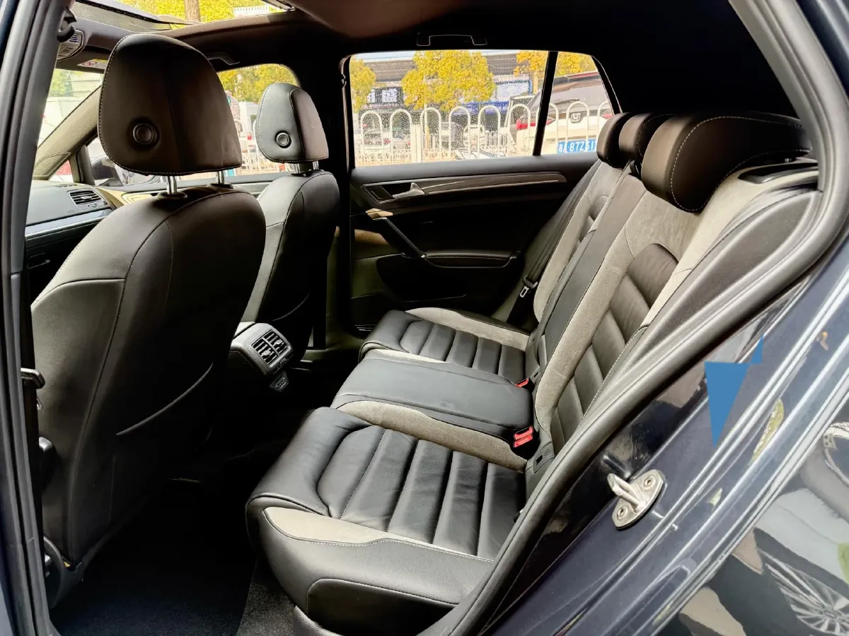 2020 Volkswagen Golf 1.4T 150HP L4 7DCT,autocango,china used car exporter,china ev exporter,chinese used car exporter,chinese used ev exporter