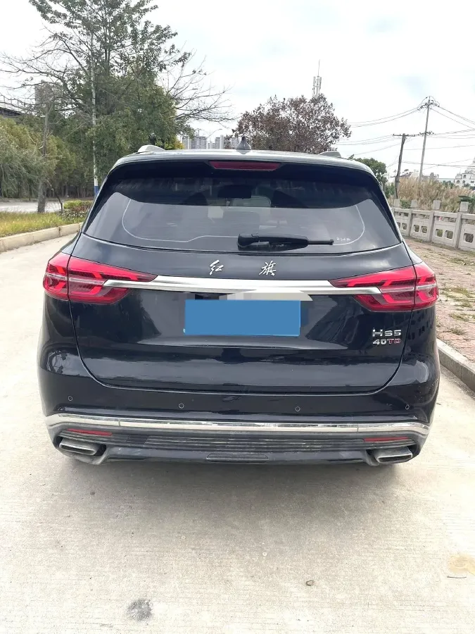 2022 HongQi HS5 2.0T 224HP L4 6AT,autocango,china used car exporter,china ev exporter,chinese used car exporter,chinese used ev exporter