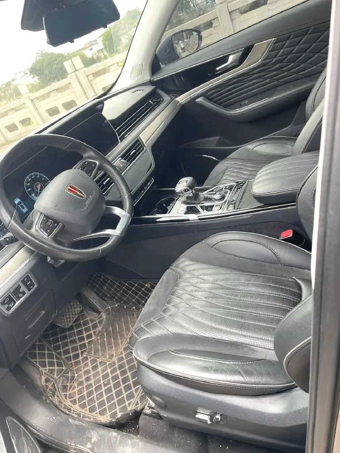 2022 HongQi HS5 2.0T 224HP L4 6AT,autocango,china used car exporter,china ev exporter,chinese used car exporter,chinese used ev exporter