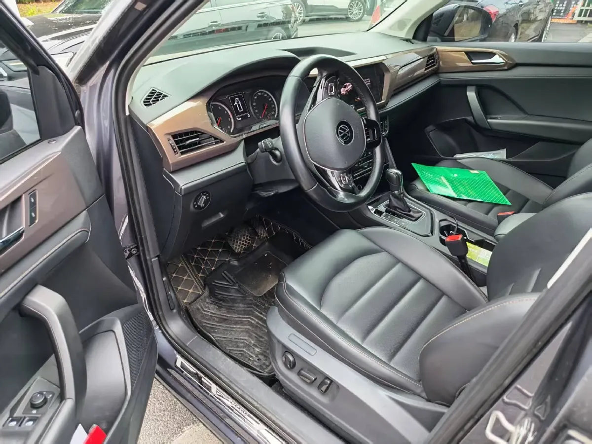 2021 Volkswagen Tharu 1.4T 150HP L4 7DCT,autocango,china used car exporter,china ev exporter,chinese used car exporter,chinese used ev exporter