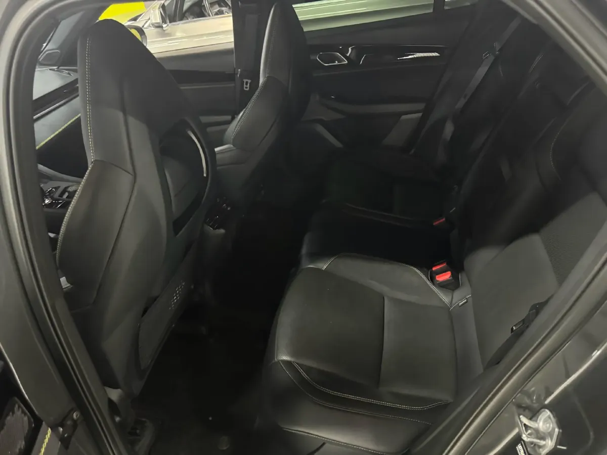 2023 MAXUS G50 1.5T 181HP L4 7DCT,autocango,china used car exporter,china ev exporter,chinese used car exporter,chinese used ev exporter