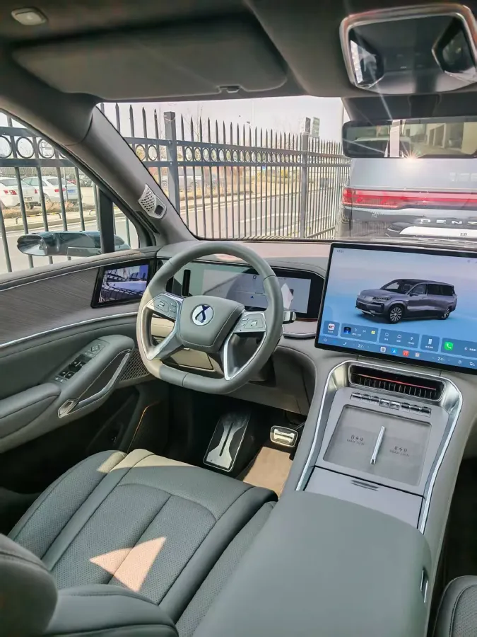 2025 Denza DenzaN9 2.0T 207HP L4 E-CVT PHEV,autocango,china used car exporter,china ev exporter,chinese used car exporter,chinese used ev exporter