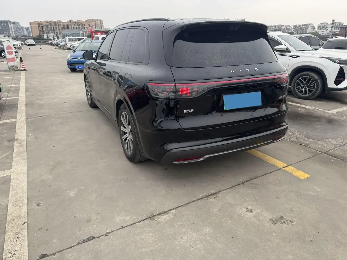 2025 AITO AITO M8 BEV,autocango,china used car exporter,china ev exporter,chinese used car exporter,chinese used ev exporter
