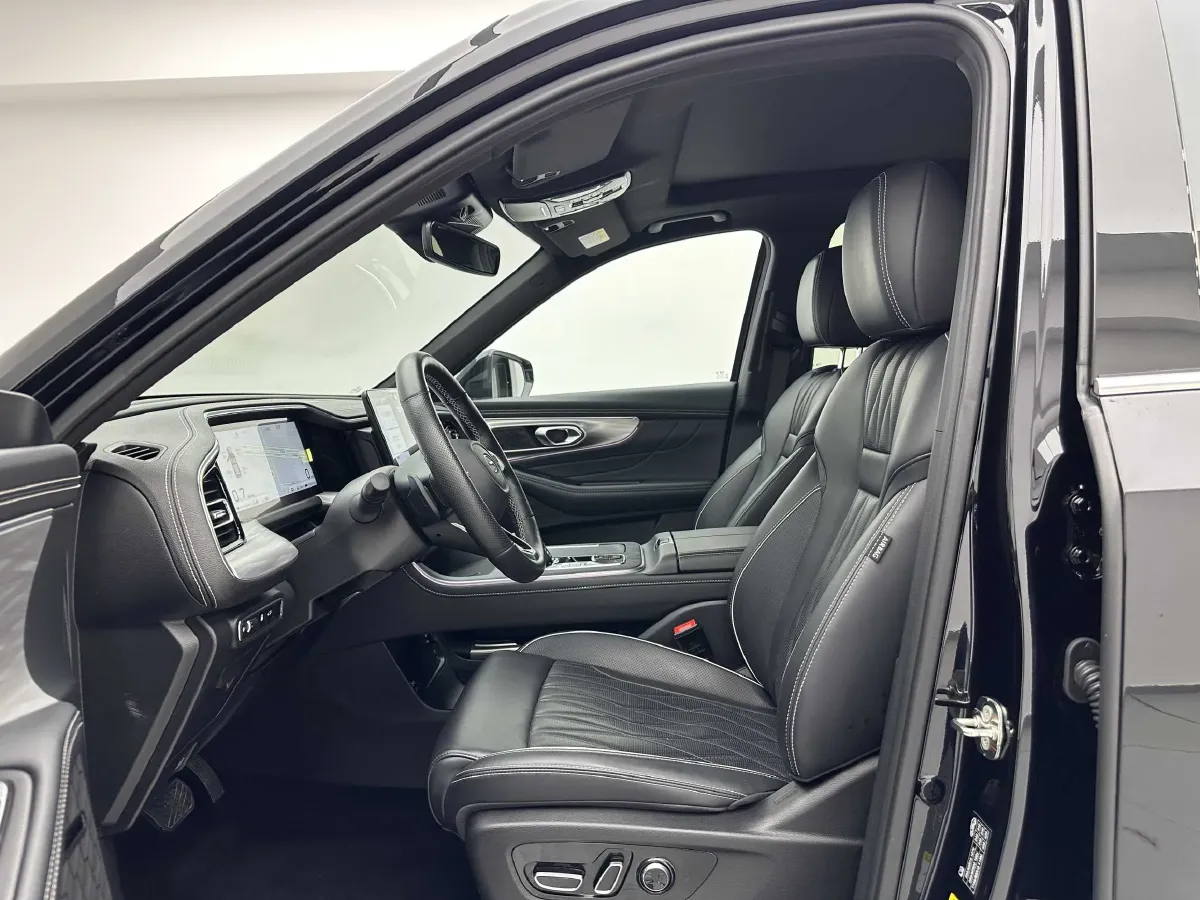 2024 GAC Trumpchi GS8 2.0T 252HP L4 8AT,autocango,china used car exporter,china ev exporter,chinese used car exporter,chinese used ev exporter