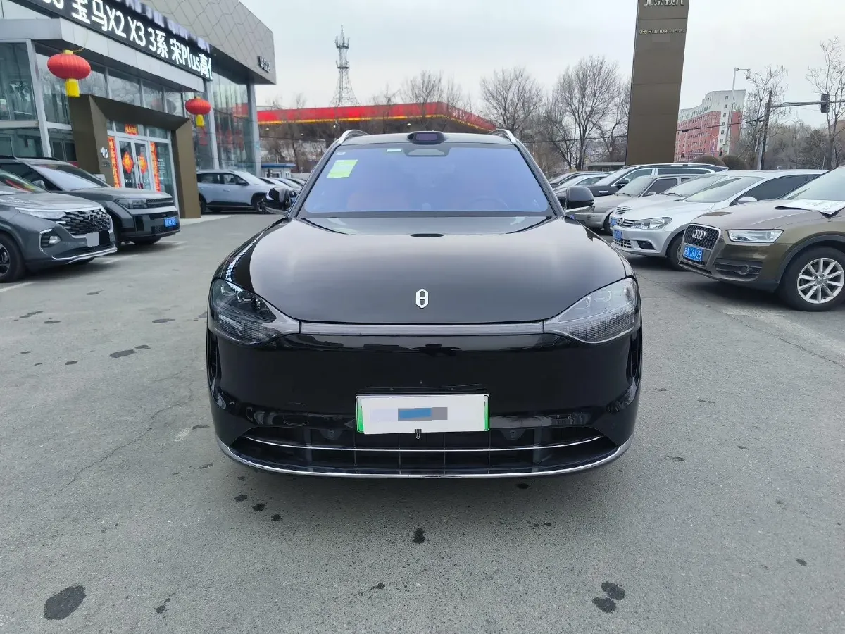 2025 AITO AITO M9 REEV 160HP REEV 52KWH,autocango,china used car exporter,china ev exporter,chinese used car exporter,chinese used ev exporter