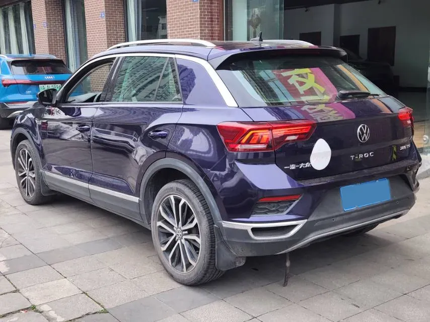 2021 Volkswagen T-Roc 1.4T 150HP L4 7DCT,autocango,china used car exporter,china ev exporter,chinese used car exporter,chinese used ev exporter