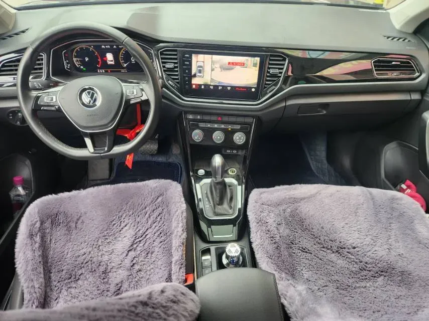 2021 Volkswagen T-Roc 1.4T 150HP L4 7DCT,autocango,china used car exporter,china ev exporter,chinese used car exporter,chinese used ev exporter