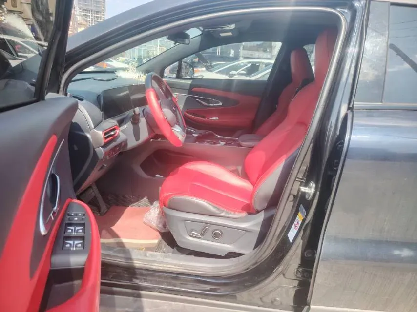 2020 ChangAn UNI-T 1.5T 180HP L4 7DCT,autocango,china used car exporter,china ev exporter,chinese used car exporter,chinese used ev exporter