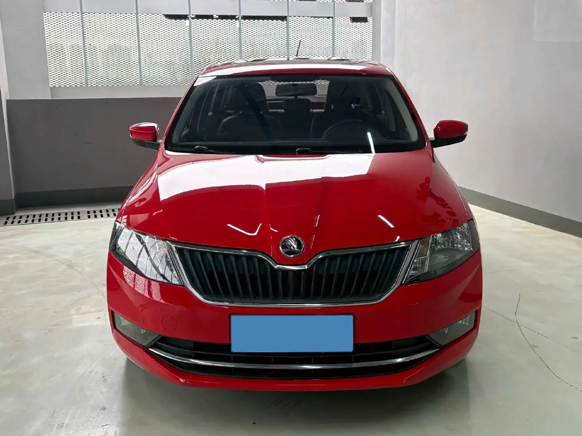 2019 Skoda Rapid Spaceback 1.5L 112HP L4 6AT,autocango,china used car exporter,china ev exporter,chinese used car exporter,chinese used ev exporter