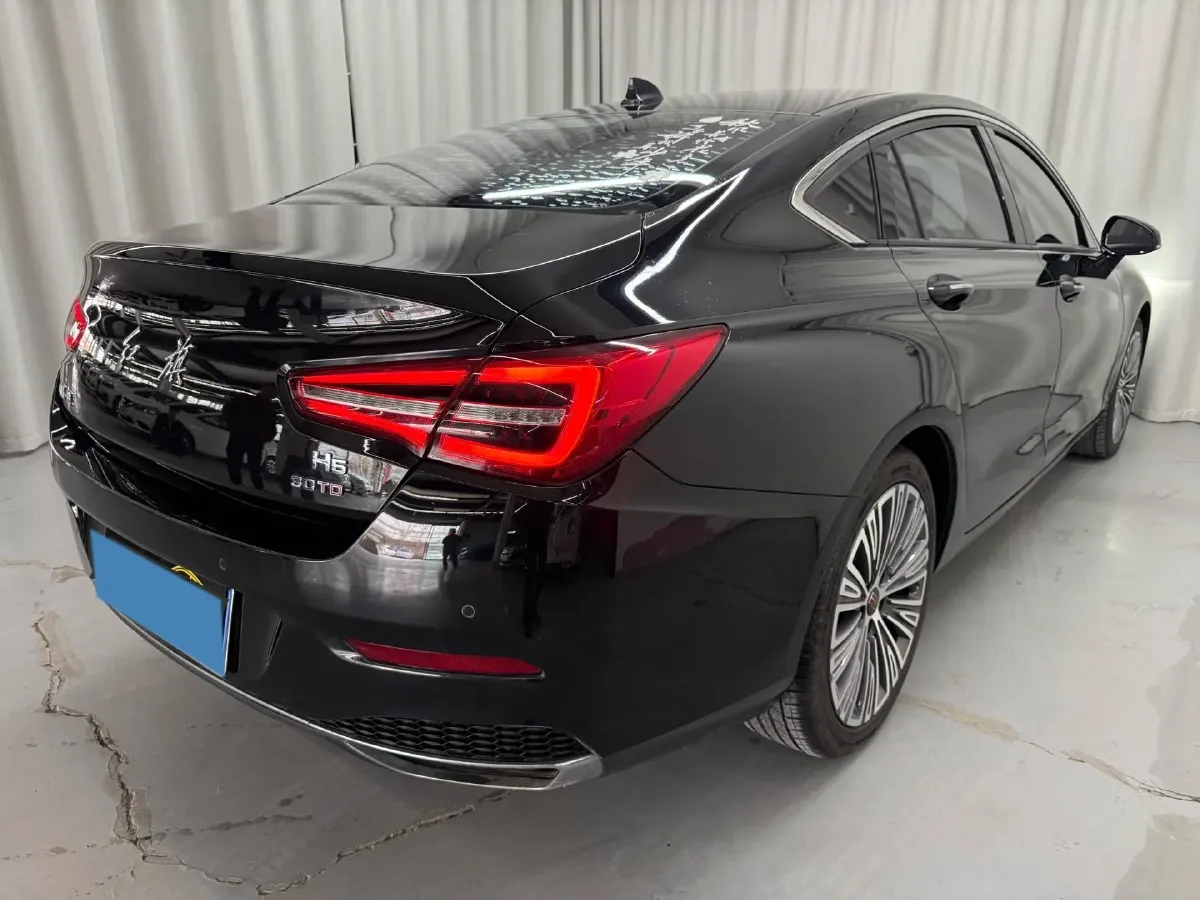 2020 HongQi H5 1.5T 169HP L4 7DCT,autocango,china used car exporter,china ev exporter,chinese used car exporter,chinese used ev exporter