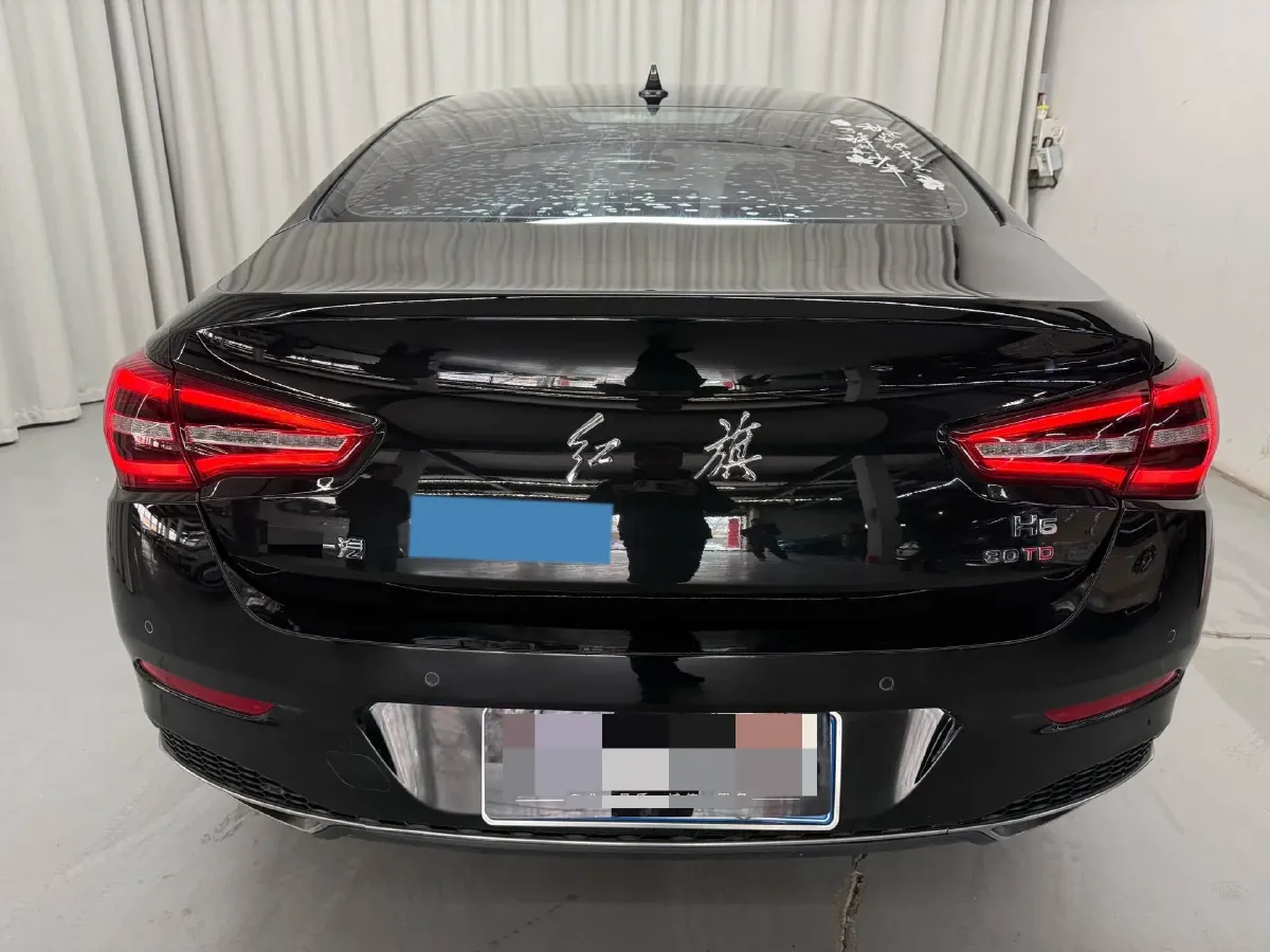 2020 HongQi H5 1.5T 169HP L4 7DCT,autocango,china used car exporter,china ev exporter,chinese used car exporter,chinese used ev exporter