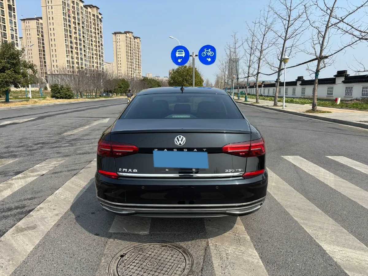 2019 Volkswagen Passat 2.0T 186HP L4 7DCT,autocango,china used car exporter,china ev exporter,chinese used car exporter,chinese used ev exporter