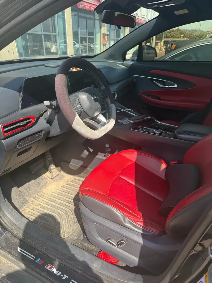 2021 ChangAn UNI-T 1.5T 180HP L4 7DCT,autocango,china used car exporter,china ev exporter,chinese used car exporter,chinese used ev exporter