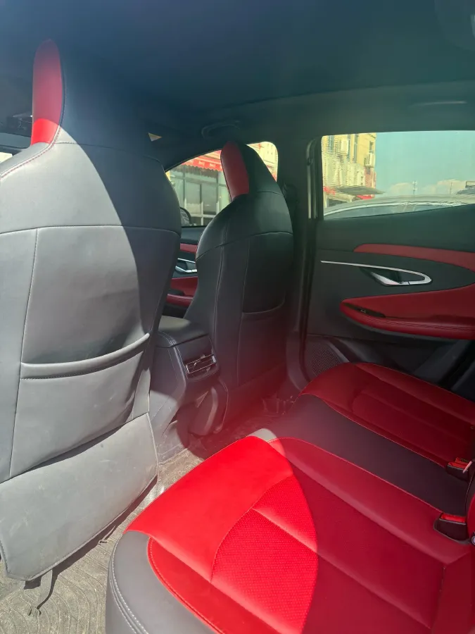 2021 ChangAn UNI-T 1.5T 180HP L4 7DCT,autocango,china used car exporter,china ev exporter,chinese used car exporter,chinese used ev exporter