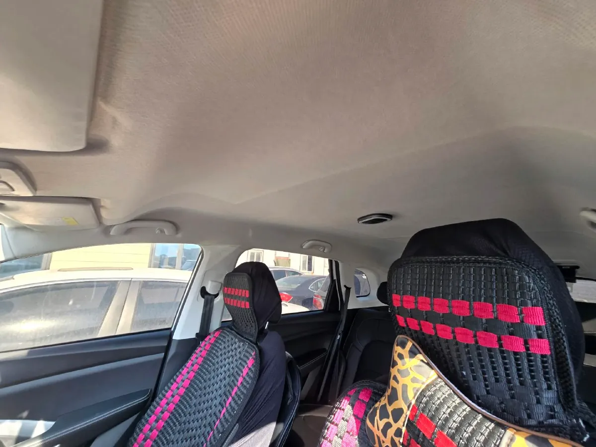 2020 BaoJun RC-5 1.5T 147HP L4 CVT,autocango,china used car exporter,china ev exporter,chinese used car exporter,chinese used ev exporter