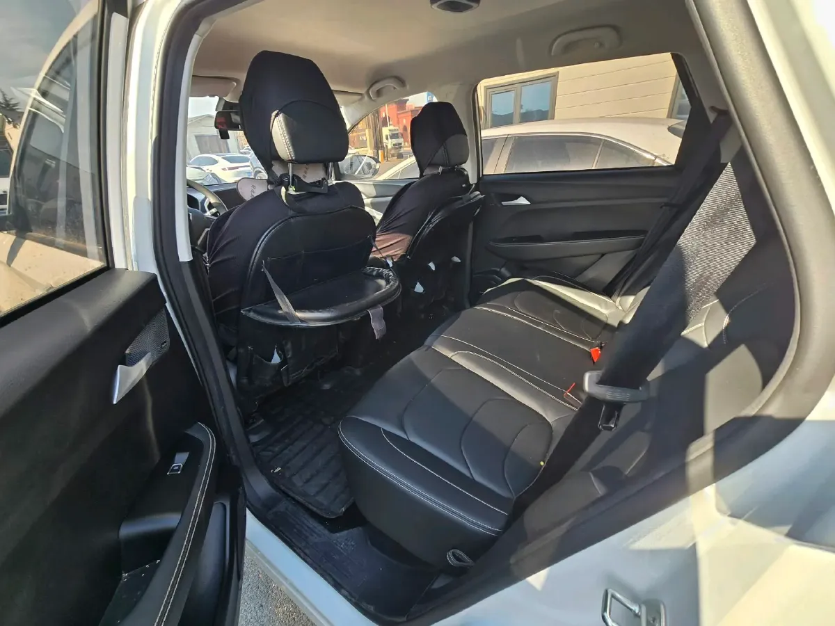 2020 BaoJun RC-5 1.5T 147HP L4 CVT,autocango,china used car exporter,china ev exporter,chinese used car exporter,chinese used ev exporter