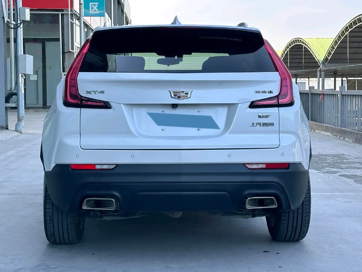 2021 Cadillac XT4 2.0T 237HP L4 9AT,autocango,china used car exporter,china ev exporter,chinese used car exporter,chinese used ev exporter