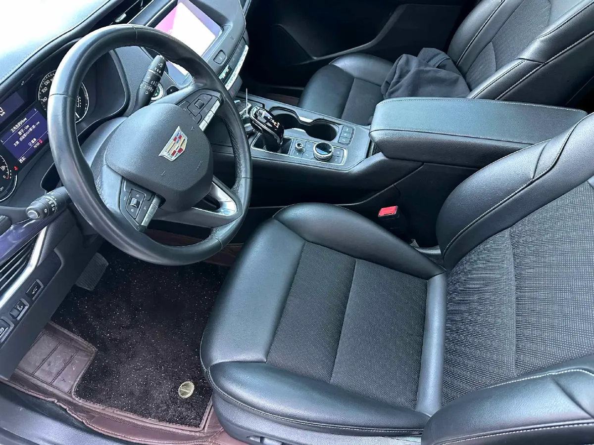 2021 Cadillac XT4 2.0T 237HP L4 9AT,autocango,china used car exporter,china ev exporter,chinese used car exporter,chinese used ev exporter