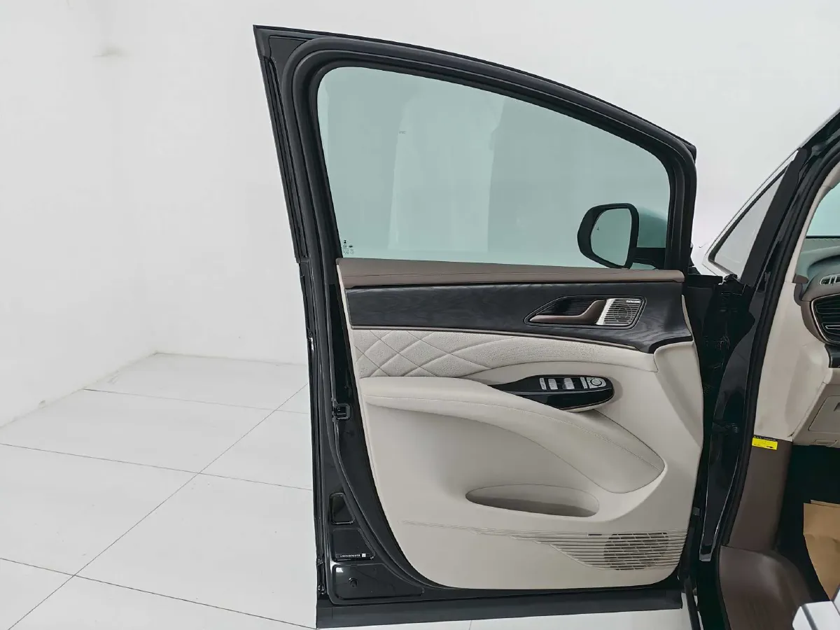 2022 HongQi HS7 3.0T 337HP V6 8AT,autocango,china used car exporter,china ev exporter,chinese used car exporter,chinese used ev exporter