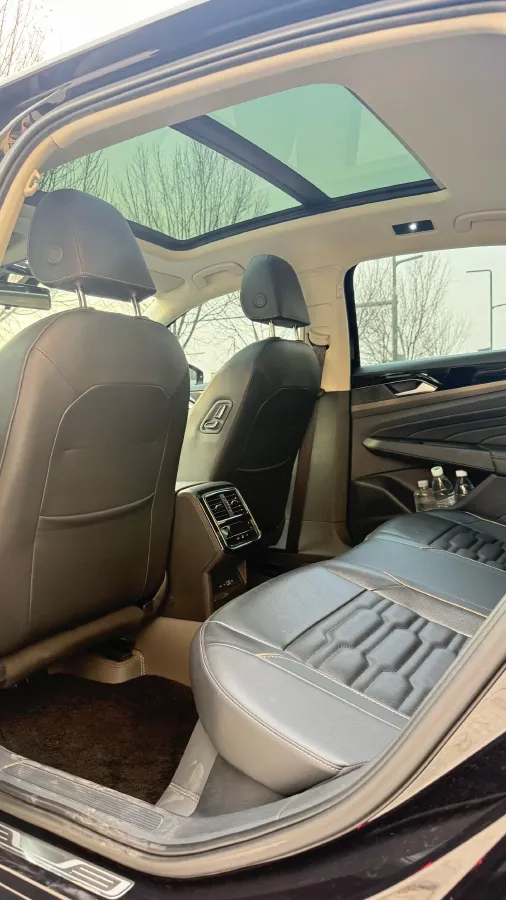 2021 Volkswagen Passat 2.0T 186HP L4 7DCT,autocango,china used car exporter,china ev exporter,chinese used car exporter,chinese used ev exporter