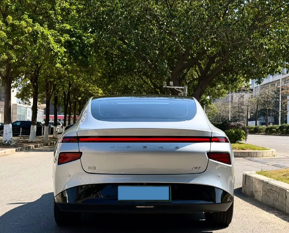2023 Xpeng P7 BEV 70.8KWH,autocango,china used car exporter,china ev exporter,chinese used car exporter,chinese used ev exporter