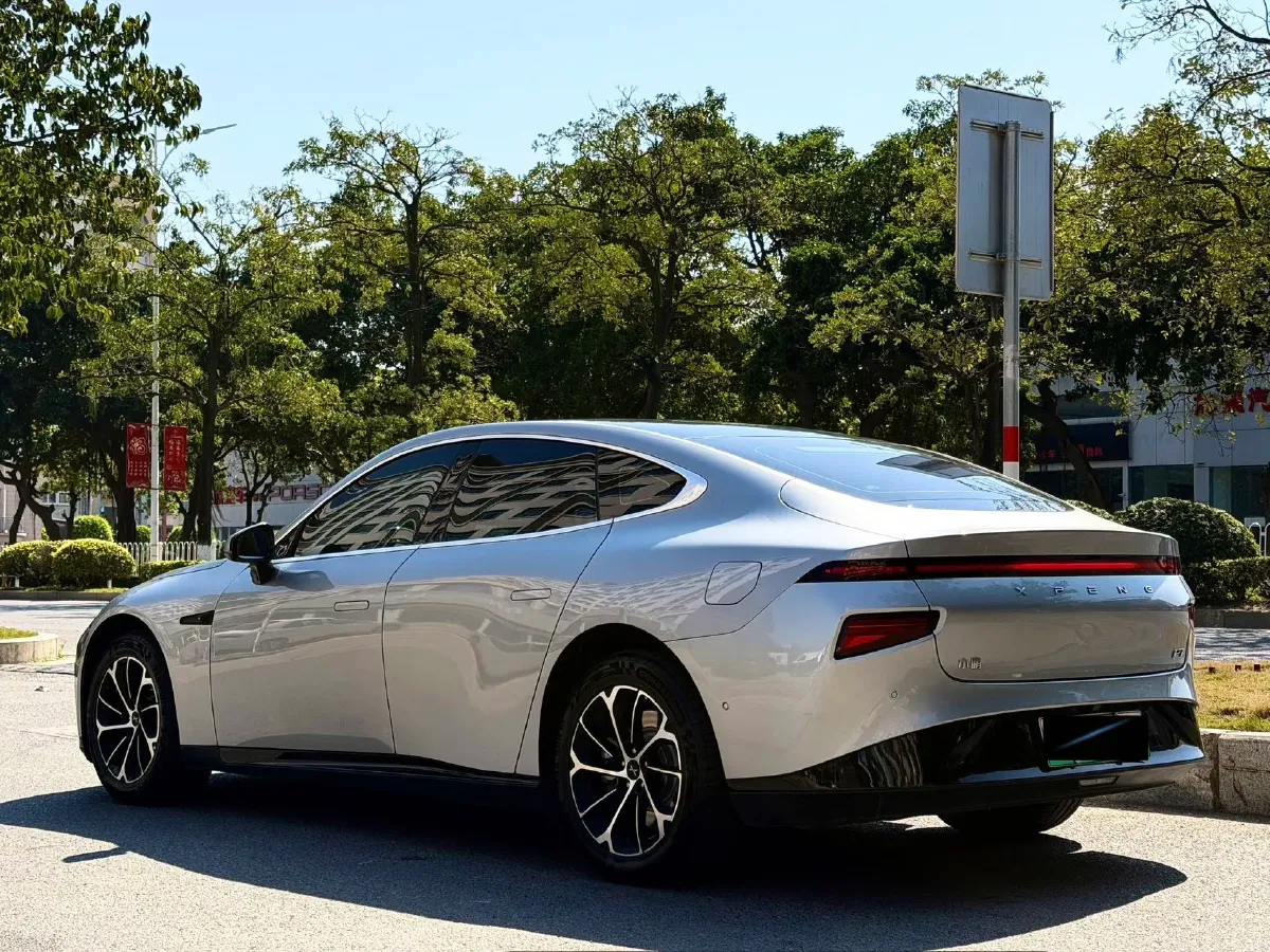 2023 Xpeng P7 BEV 70.8KWH,autocango,china used car exporter,china ev exporter,chinese used car exporter,chinese used ev exporter