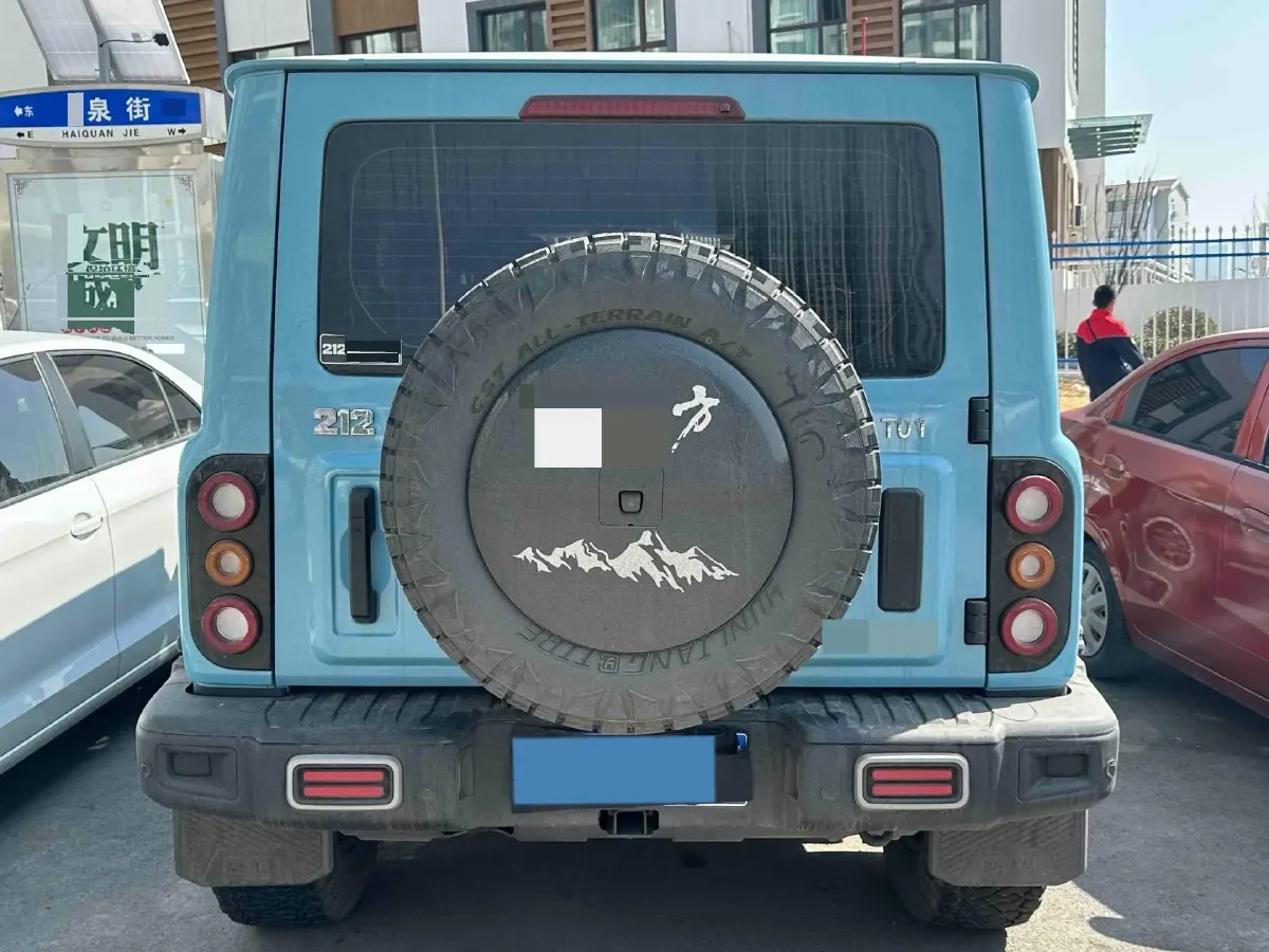 2025 212 212 T01 2.0T 252HP L4 8AT,autocango,china used car exporter,china ev exporter,chinese used car exporter,chinese used ev exporter