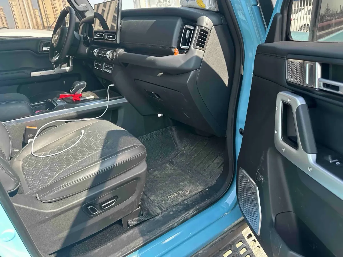 2025 212 212 T01 2.0T 252HP L4 8AT,autocango,china used car exporter,china ev exporter,chinese used car exporter,chinese used ev exporter