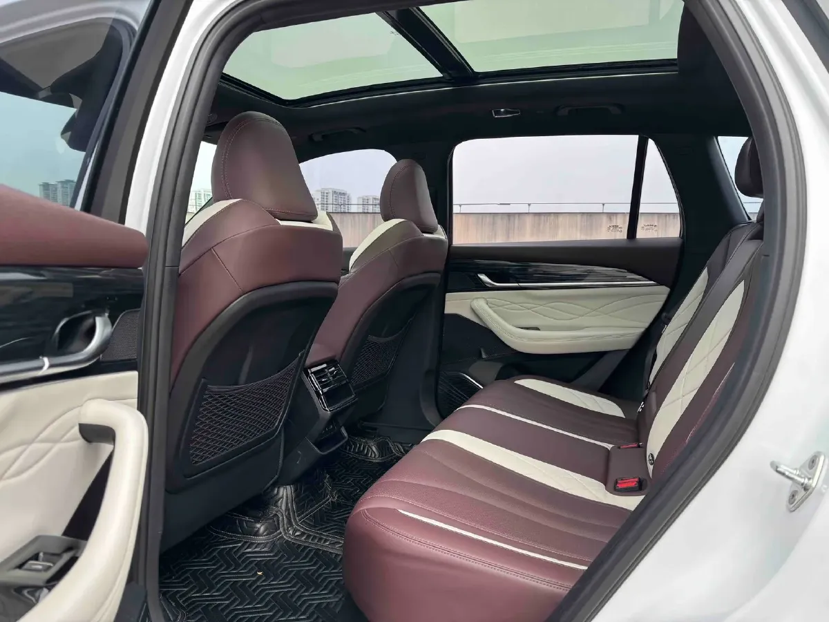 2021 Geely Monjaro 2.0T 218HP L4 7DCT,autocango,china used car exporter,china ev exporter,chinese used car exporter,chinese used ev exporter